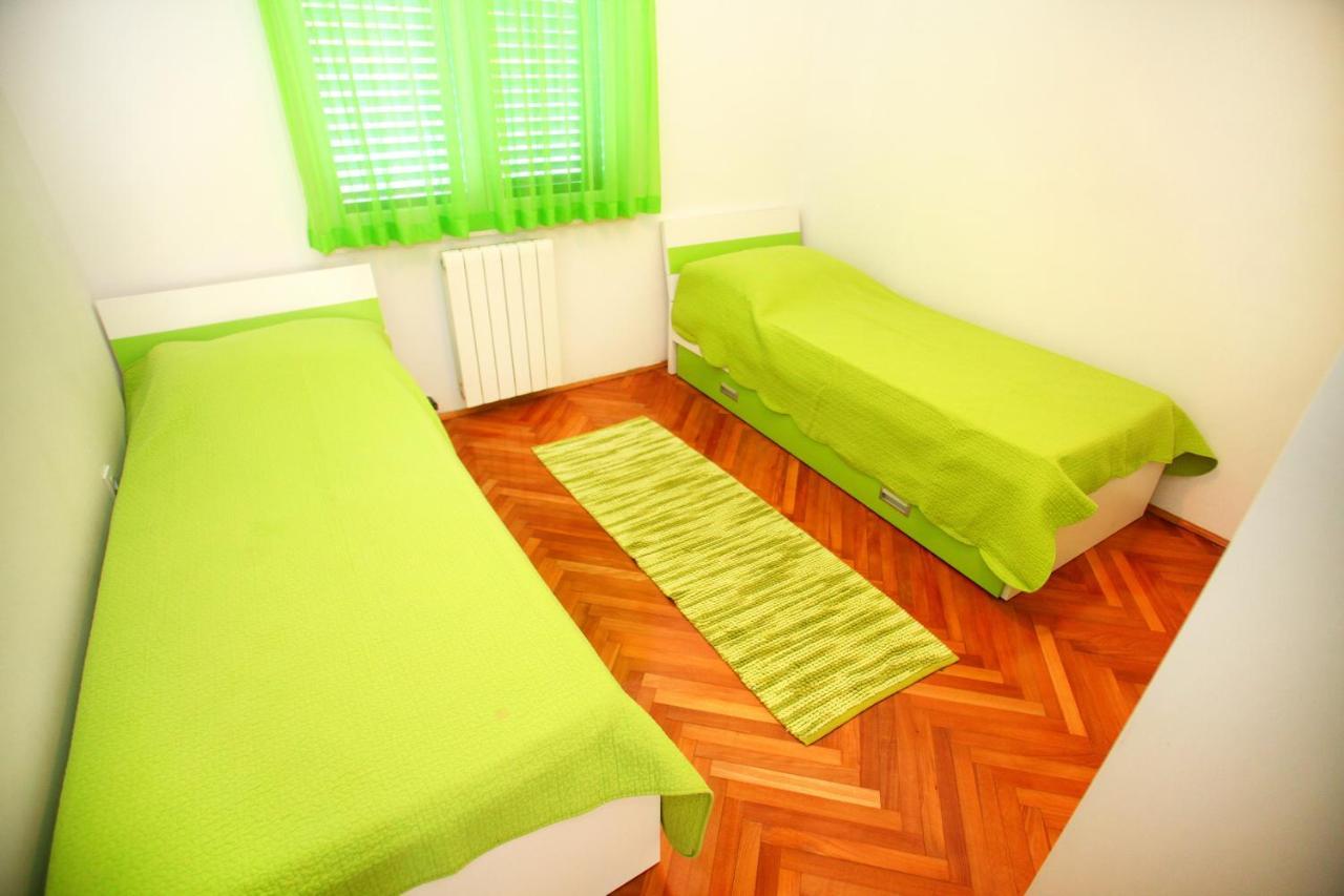 Apartments Nakir Slatine Room photo