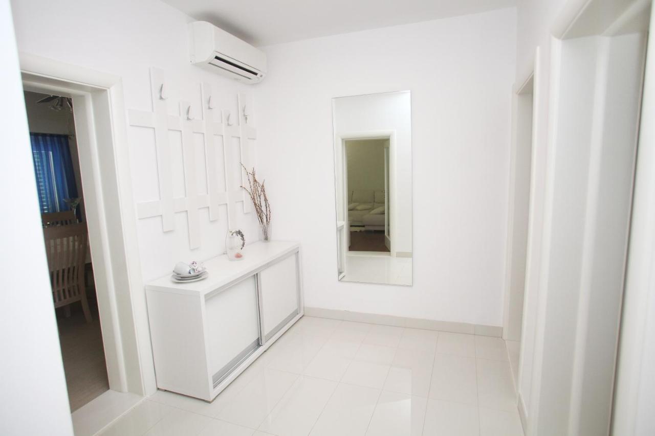 Apartments Nakir Slatine Room photo