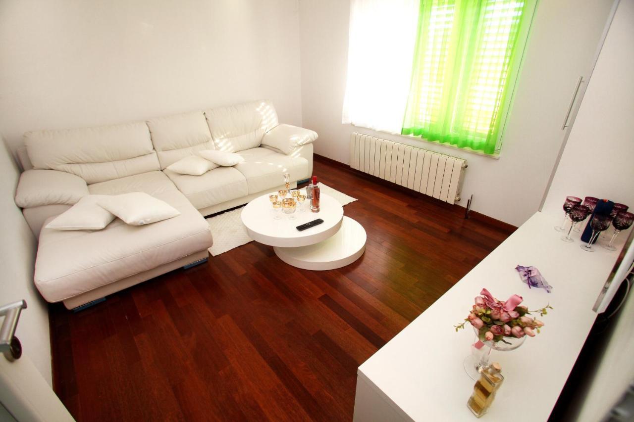 Apartments Nakir Slatine Room photo